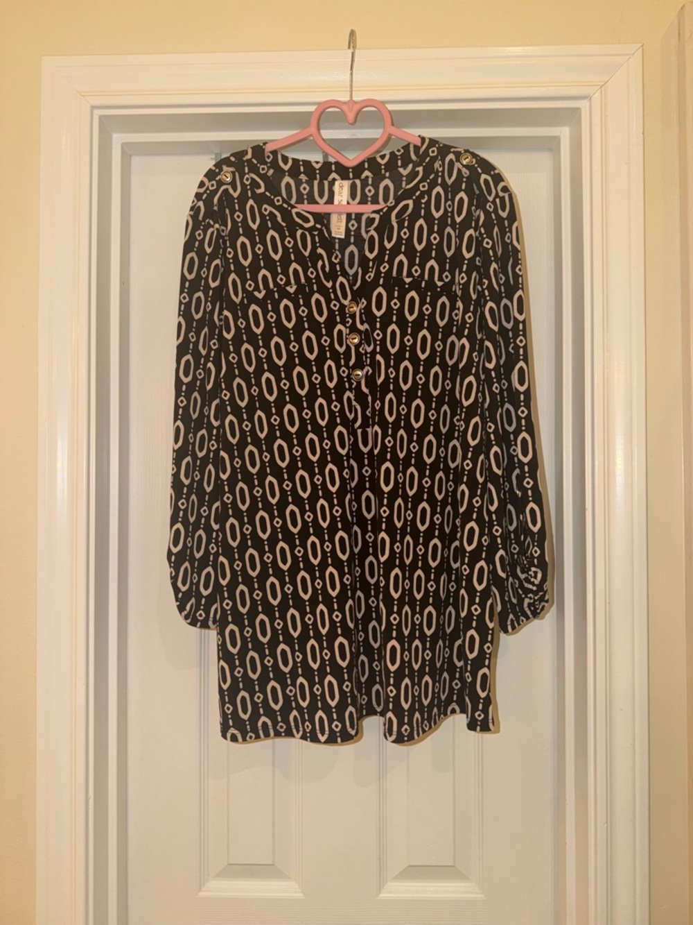 Black and White Geometric V-Neck Blouse